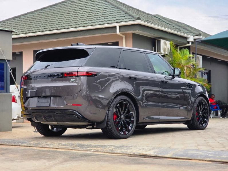 2023 RANGE ROVER SPORT