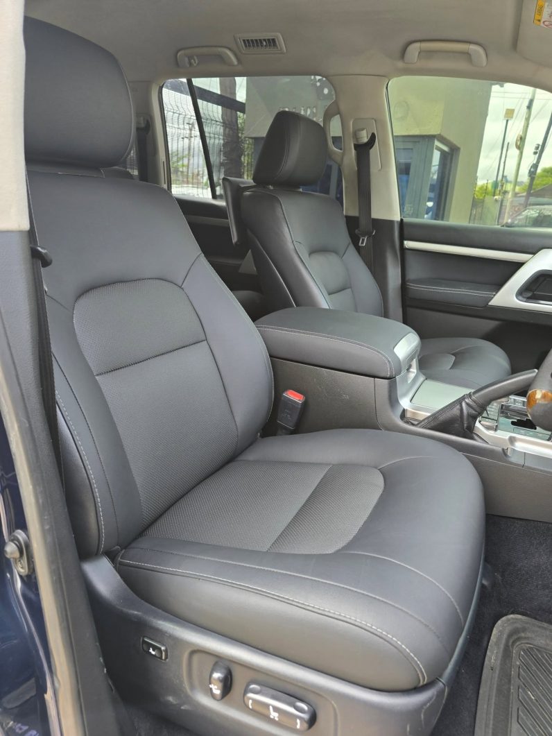 2017 Toyota Land Cruiser 200 series