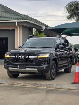 2023 Toyota Land Cruiser 300GR
